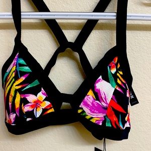 Brand new, Hurley Swim Top XS W Q/D Garden Tri Top